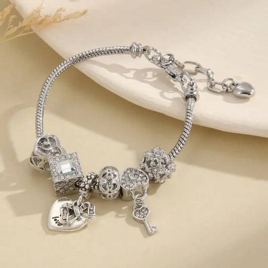 Elegante Armband met Hart- en Sleutelhanger van Stras
