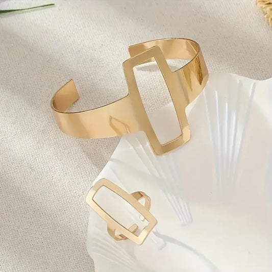 Elegante 14K Vergulde Open Manchet Armband en Ring Set